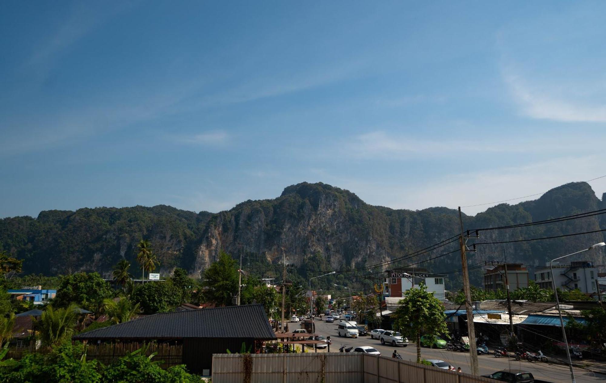 The Hangout Hostel Ao Nang Exterior foto