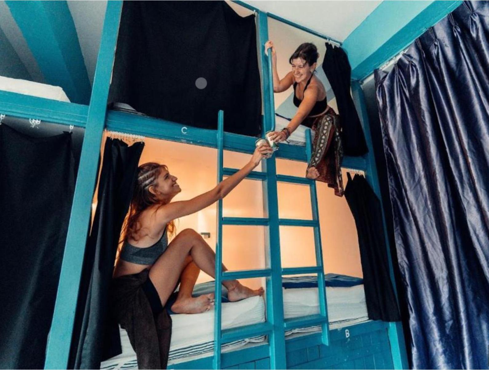 The Hangout Hostel Ao Nang Exterior foto